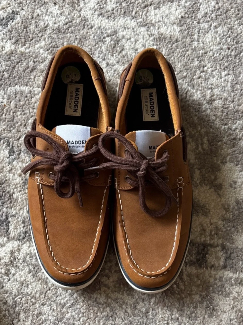 Steve Madden cream boat